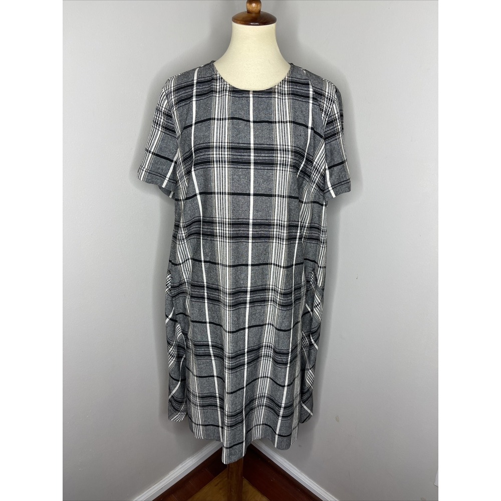 J. Jill Black and White Plaid Short Sleeve Mini Dress